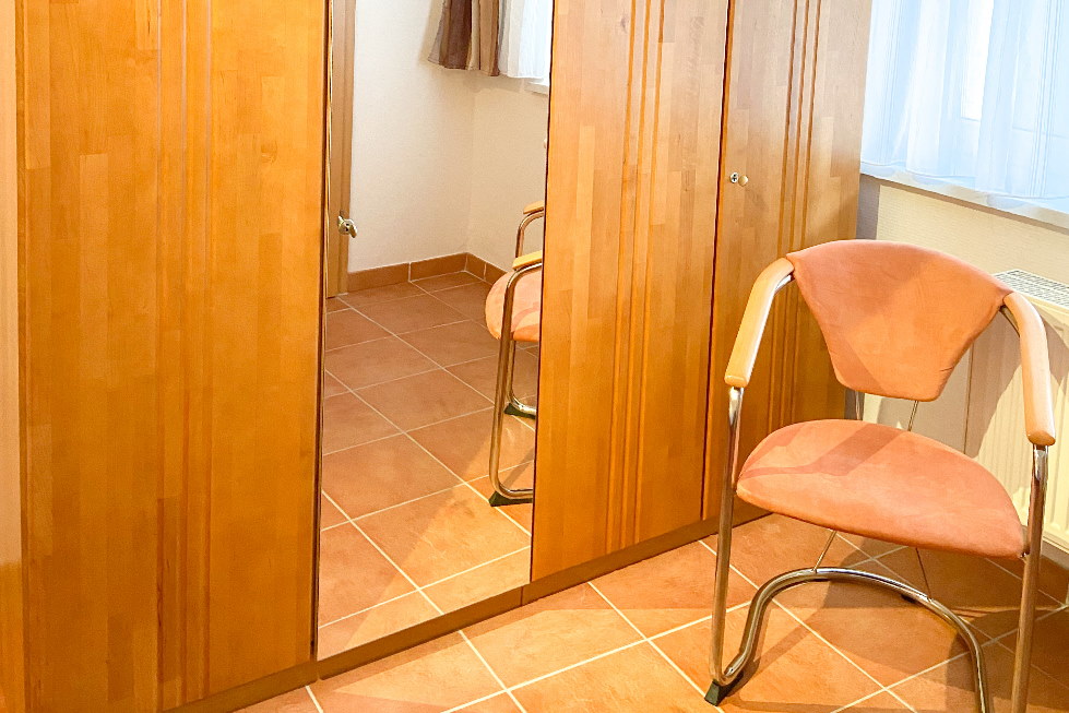 Kleiderschrank Schlafzimmer